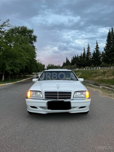 Mercedes C 230-1