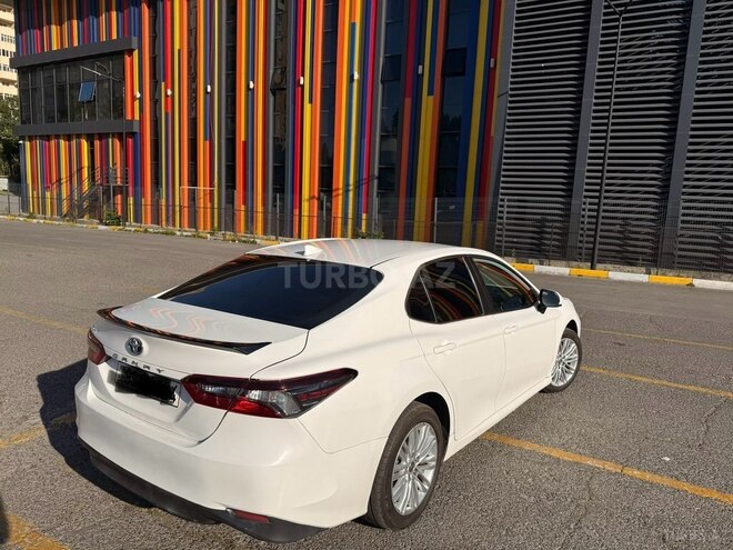 Toyota Camry-8