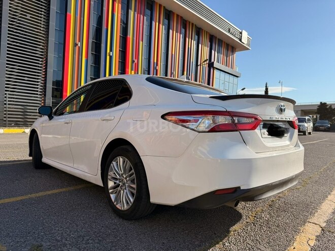 Toyota Camry-6