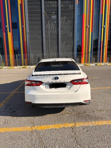 Toyota Camry-4