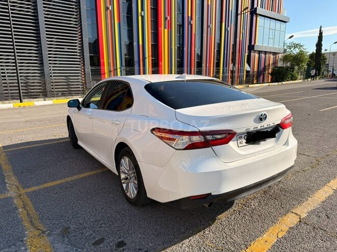 Toyota Camry-5