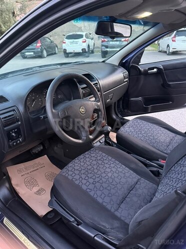Opel Astra-10