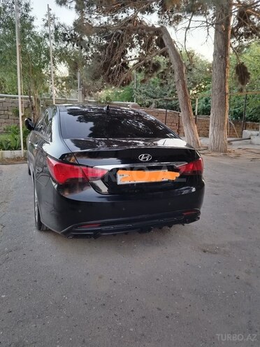 Hyundai Sonata-11