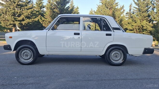 LADA (VAZ) 2107-5