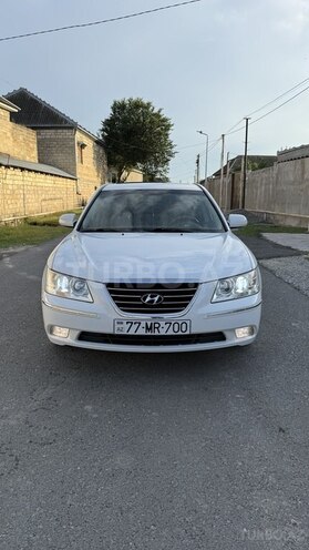 Hyundai Sonata-1