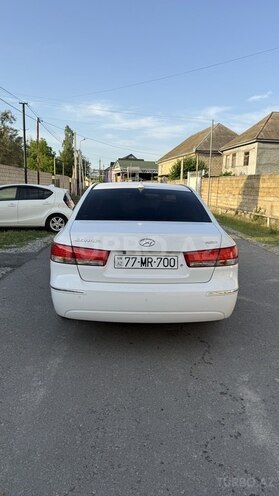 Hyundai Sonata-4