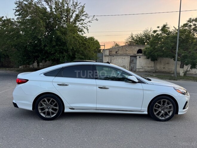 Hyundai Sonata-7