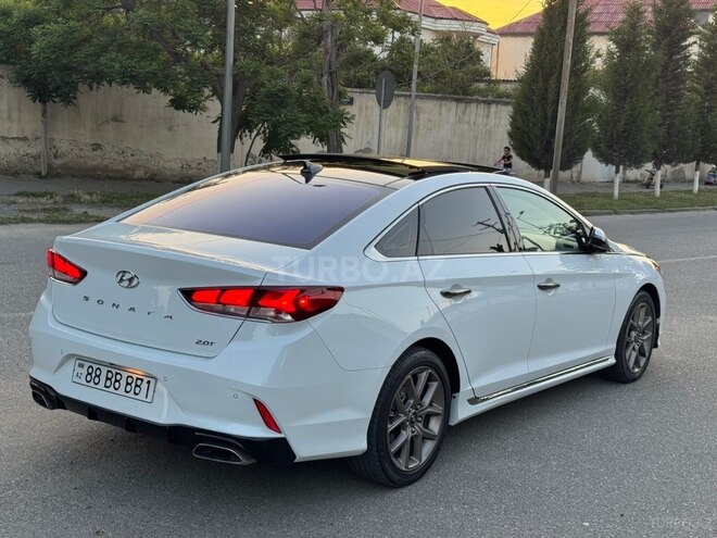 Hyundai Sonata-11
