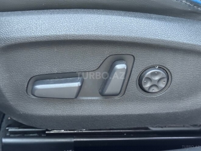 Hyundai Sonata-19