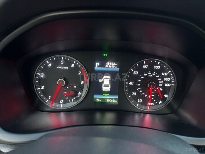 Hyundai Sonata-28