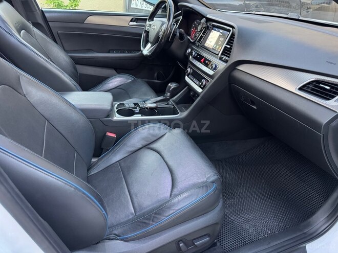 Hyundai Sonata-9