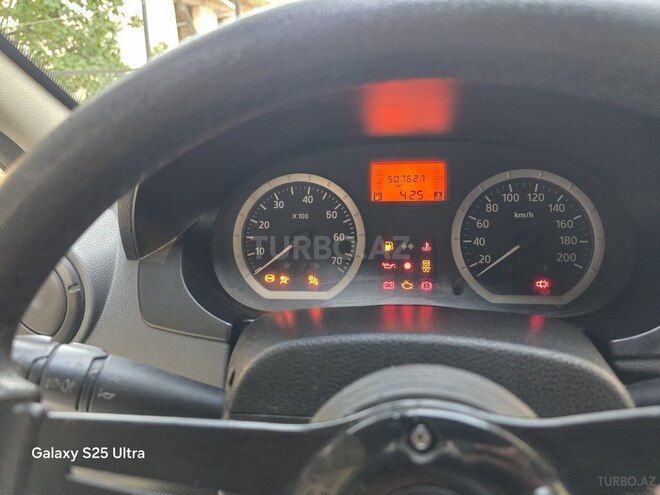 Dacia Logan-13