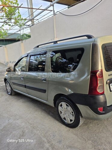 Dacia Logan-4