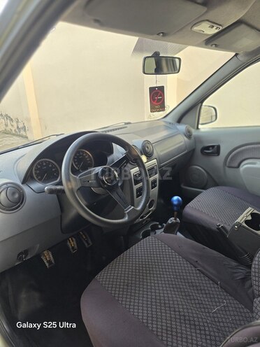 Dacia Logan-10