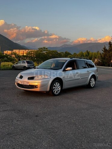 Renault Megane-7
