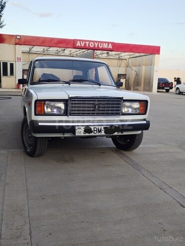 LADA (VAZ) 2107-1