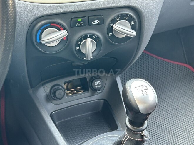 Kia Rio-7