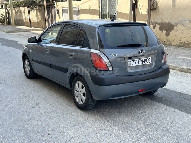 Kia Rio-15