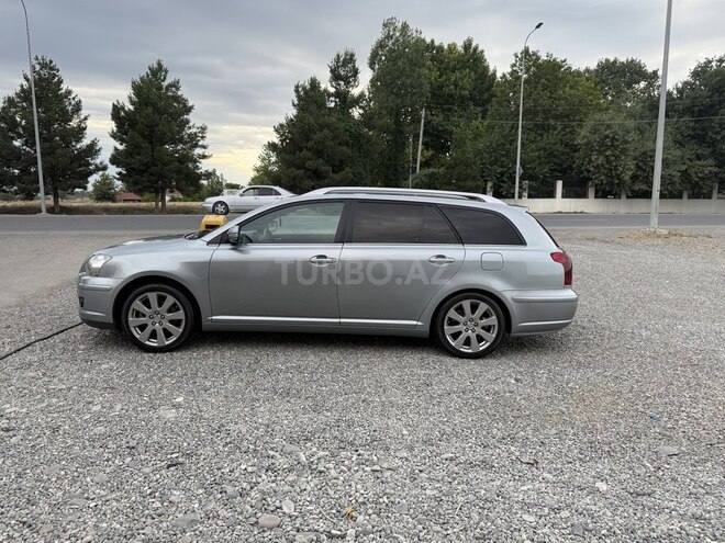 Toyota Avensis-5