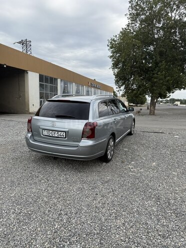 Toyota Avensis-7