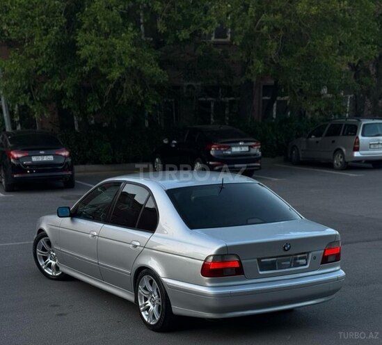 BMW 525-7