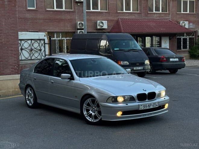 BMW 525-12