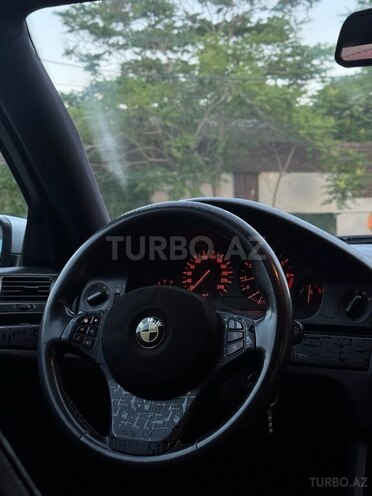 BMW 525-18