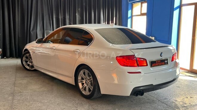 BMW 528-9