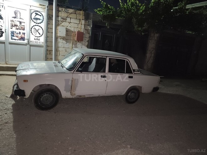 LADA (VAZ) 2107-4