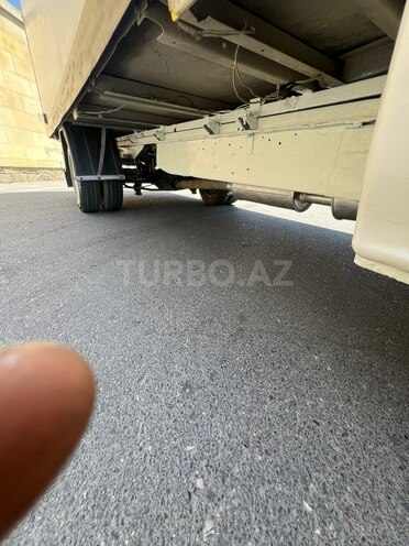 Ford Transit-7