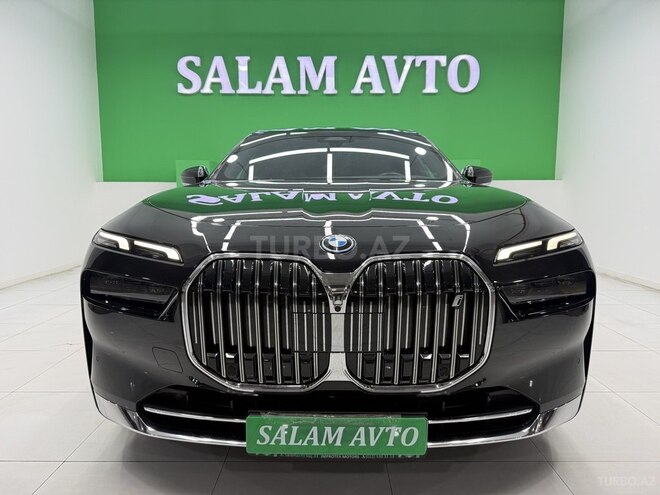 BMW i7-2