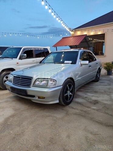 Mercedes C 240-2