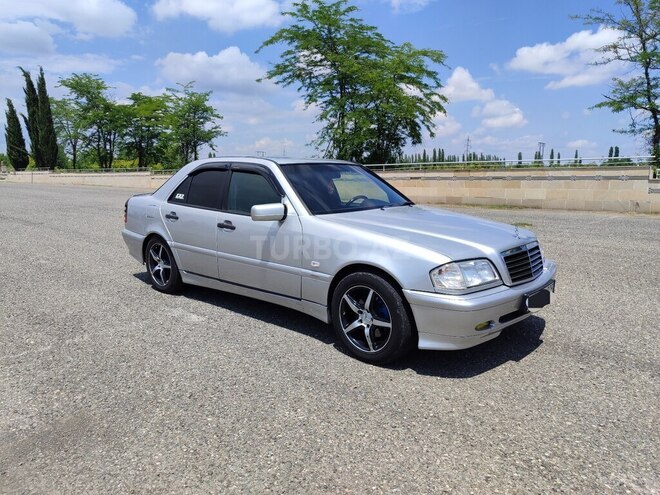 Mercedes C 240-6