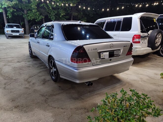 Mercedes C 240-8