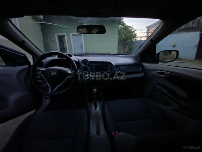Honda Insight-7