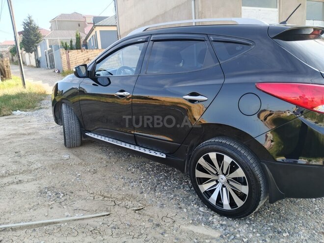 Hyundai ix35-16
