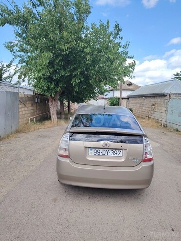 Toyota Prius-9