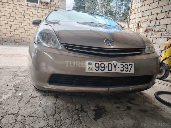 Toyota Prius-2