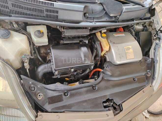 Toyota Prius-15