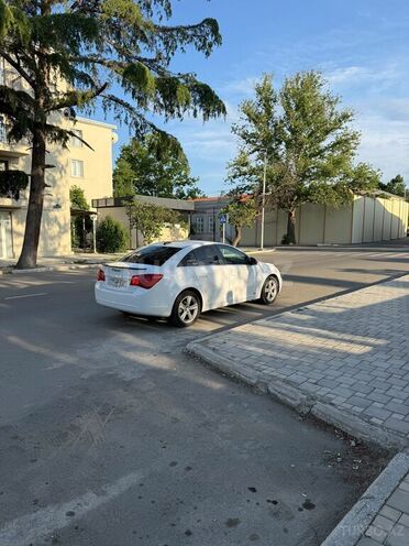 Chevrolet Cruze-6
