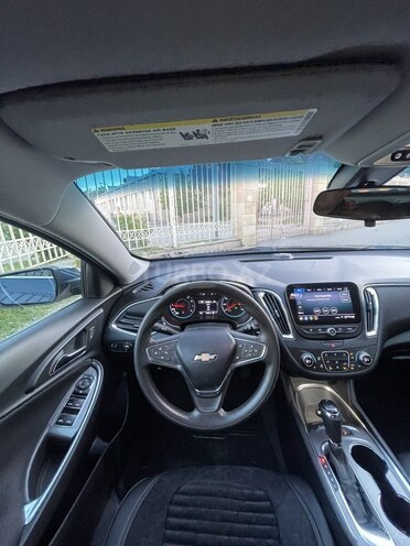 Chevrolet Malibu-13