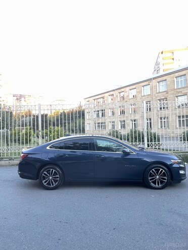 Chevrolet Malibu-8