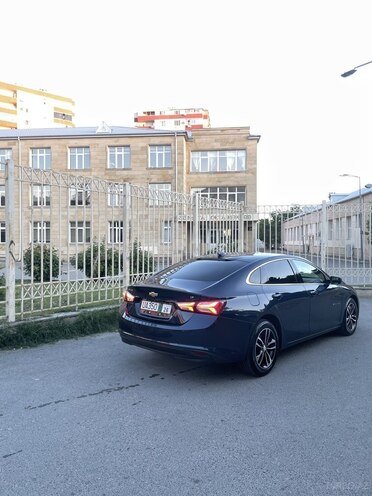 Chevrolet Malibu-9