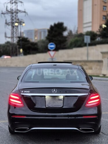 Mercedes E 300-3