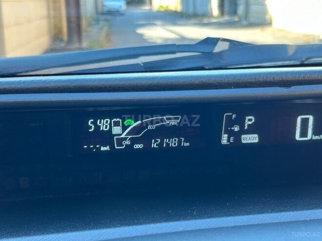 Toyota Aqua-11