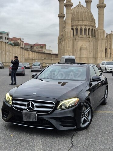 Mercedes E 300-5