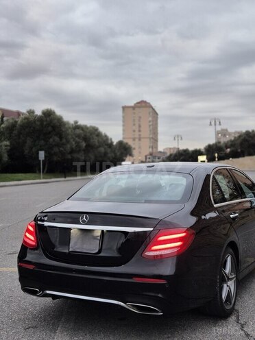 Mercedes E 300-6