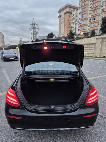 Mercedes E 300-14
