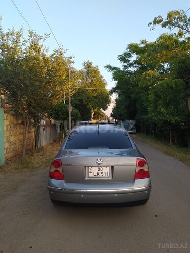 Volkswagen Passat-4