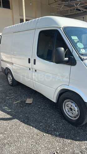 Ford Transit-5